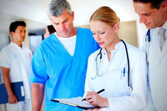 É necessário renovar o contrato com o plano de saúde ou é automático? É necessário renovar o contrato com o plano de saúde ou é automático?